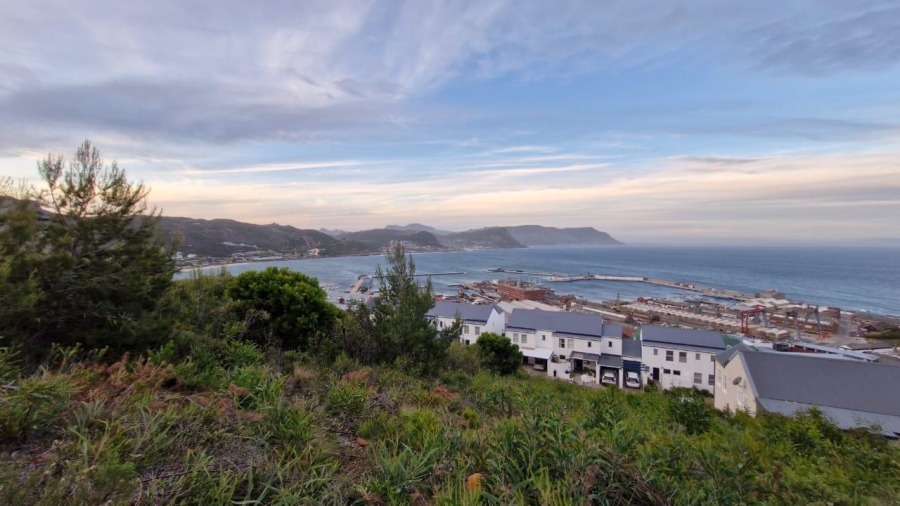 0 Bedroom Property for Sale in Harbour Heights Western Cape